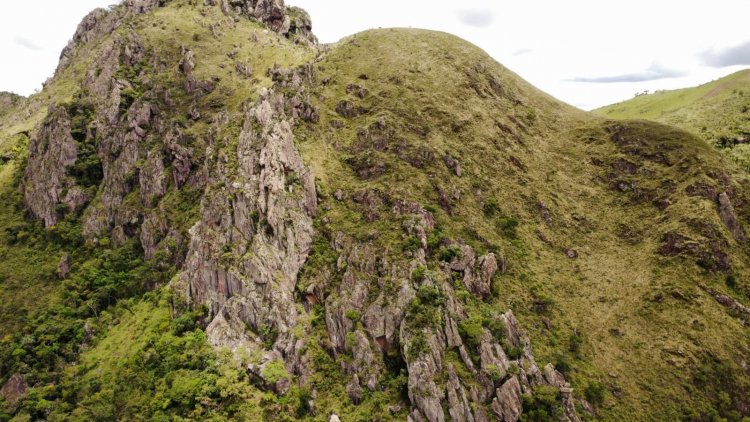 PEDRA GRANDE - Tombamento e preservação do Pico