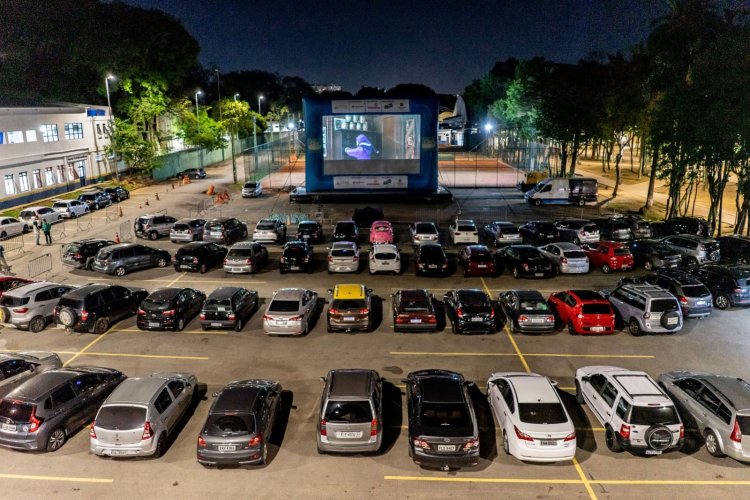 INÉDITO - Cinema drive-in em Itatiaiuçu
