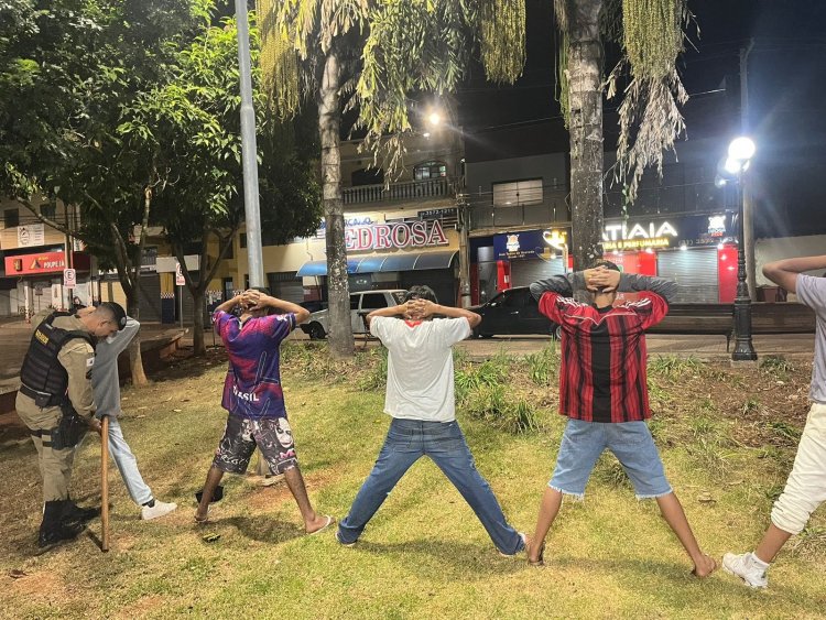 Homens detidos por riscos de danos em brinquedos