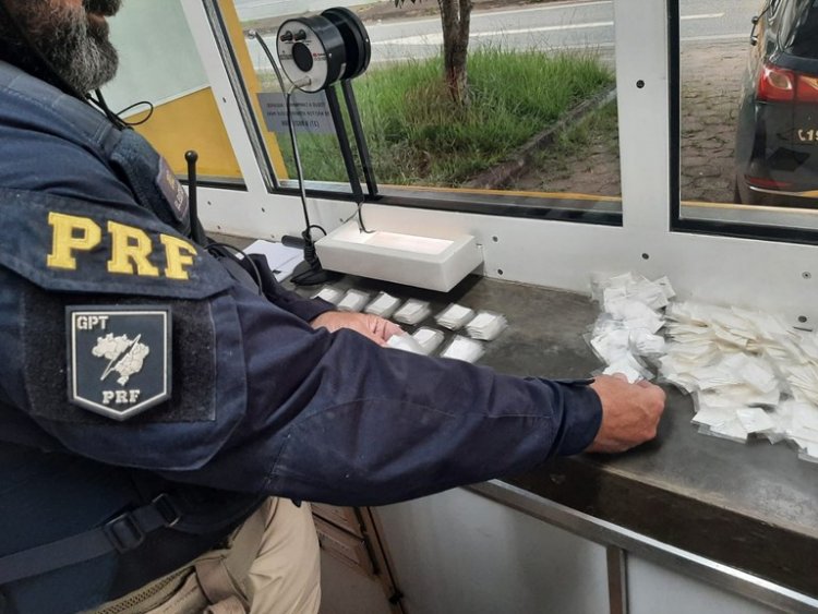 Apreensão de cocaína: 2.400 papelotes