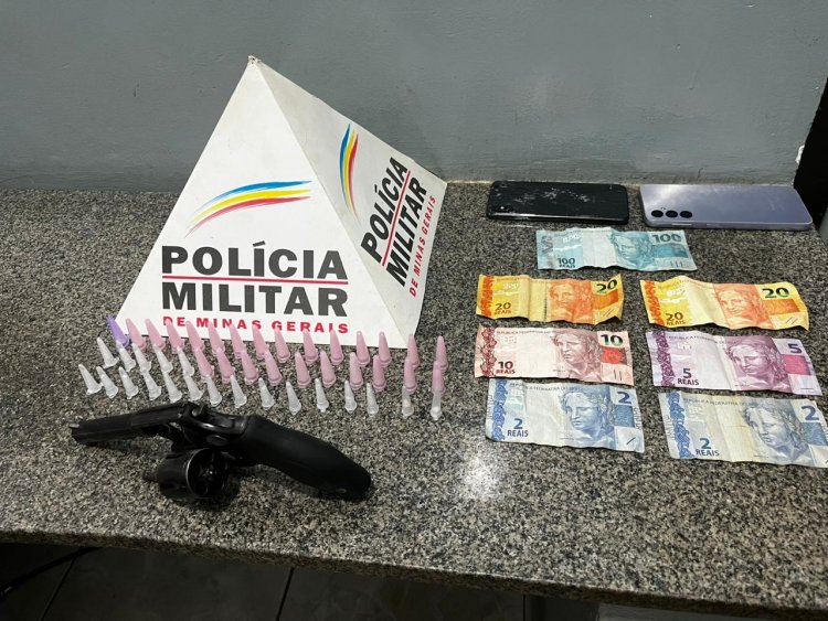 PM apreende 45 pinos de cocaína no Pio XII