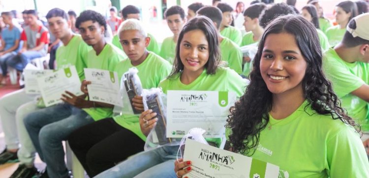 VISÕES DO AMANHÃ - Alunos de Pedras participam de projeto da AMISA