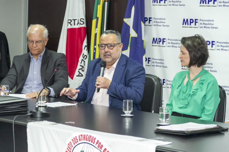 DIA HISTÓRICO PARA AS COMUNIDADES ATINGIDAS - Acordo para reparação coletiva é assinado
