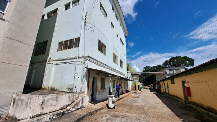 ABSURDO - Despensa do Hospital Manoel Gonçalves em Itaúna é alvo de furto