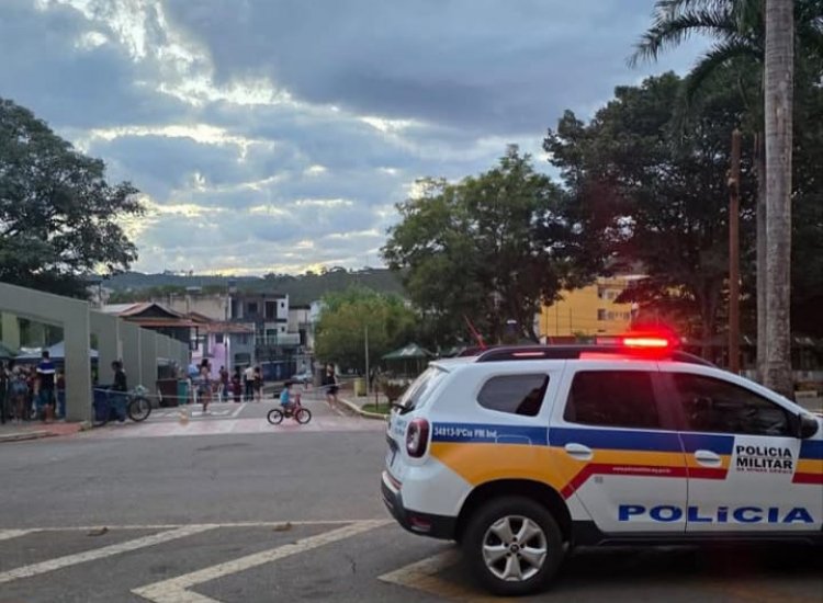 Homem é preso em Itatiaiuçu por agredir e ameaçar companheira com faca
