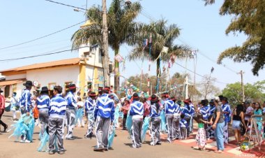 TRADIÇÃO - Santa Terezinha recebe o 25º Encontro de Folia de Reis