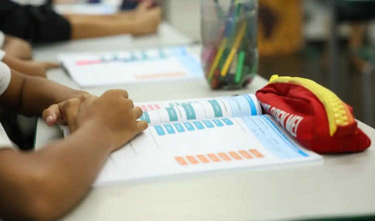 EDUCAÇÃO - Plano de metas para escolas e formação de servidores