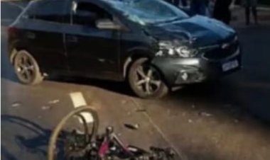 Acidente de carro e bicicleta causa morte do ciclista